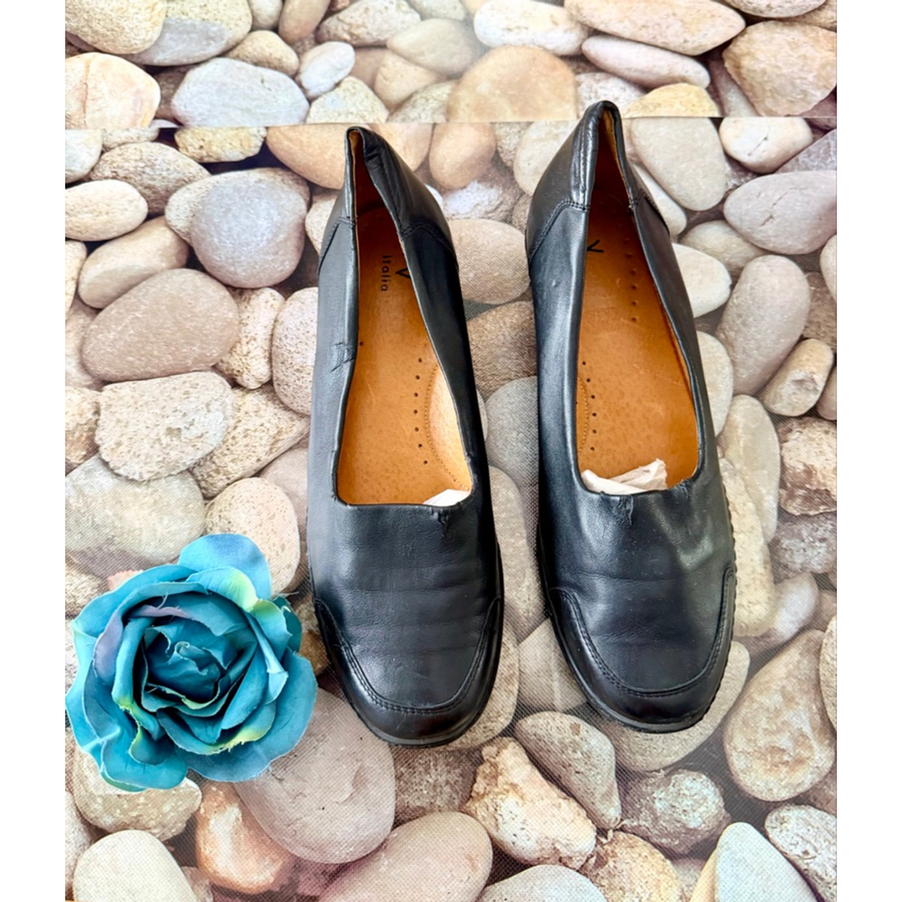V ITALIA SHOES-Size 41